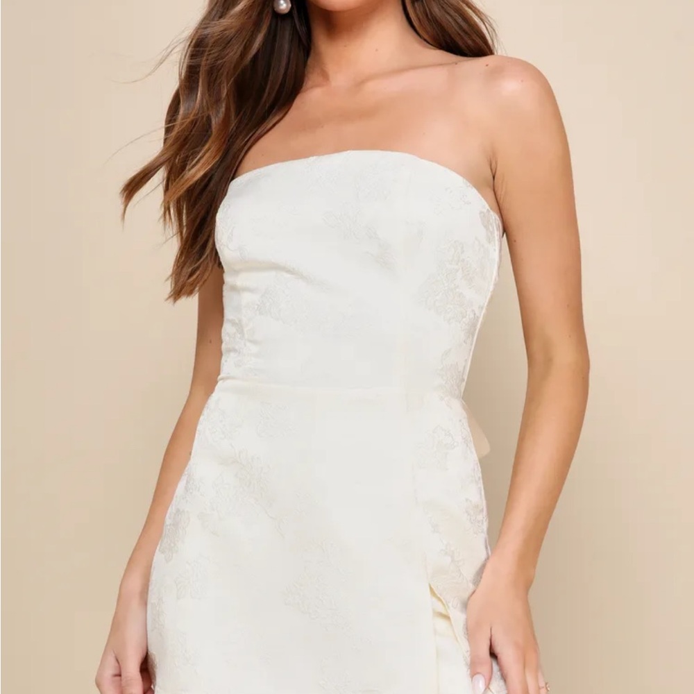 Lulu's Strapless Cream Romper